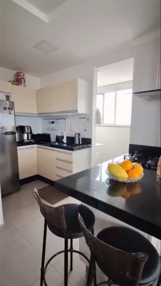 Imagem Apartamento, 2 dormitórios, 1 vaga coberto, churrasqueira no centro de Tramandaí