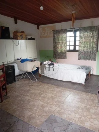 Imagem Casa à venda no bairro Jardim Egle
Imóvel amplo, ideal para moradia ou investimento, com terreno g...