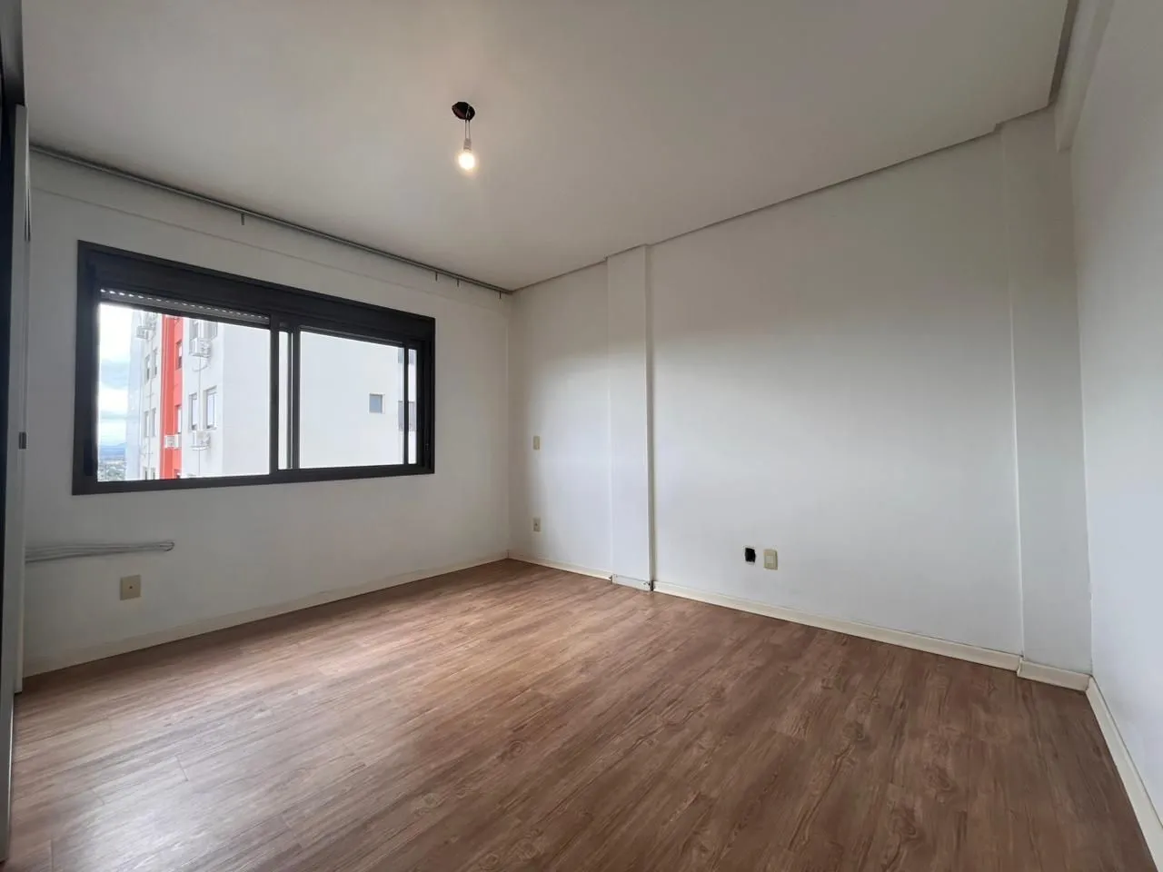 Imagem Excelente apartamento de 2 dormitórios com vaga dupla e depósito