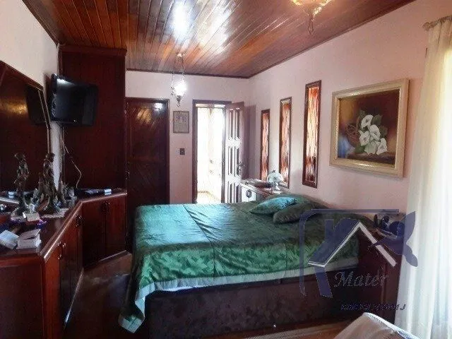 Imagem Casa para Venda - 318m², 4 dormitórios, sendo 1 suites, 4 vagas - Cavalhada