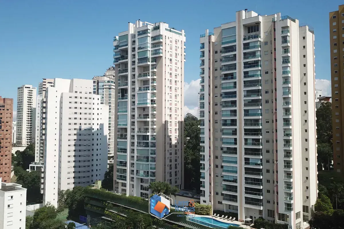 Imagem Cobertura para venda em Paraíso do Morumbi com 3 quartos, sendo 3 suítes, 402m²