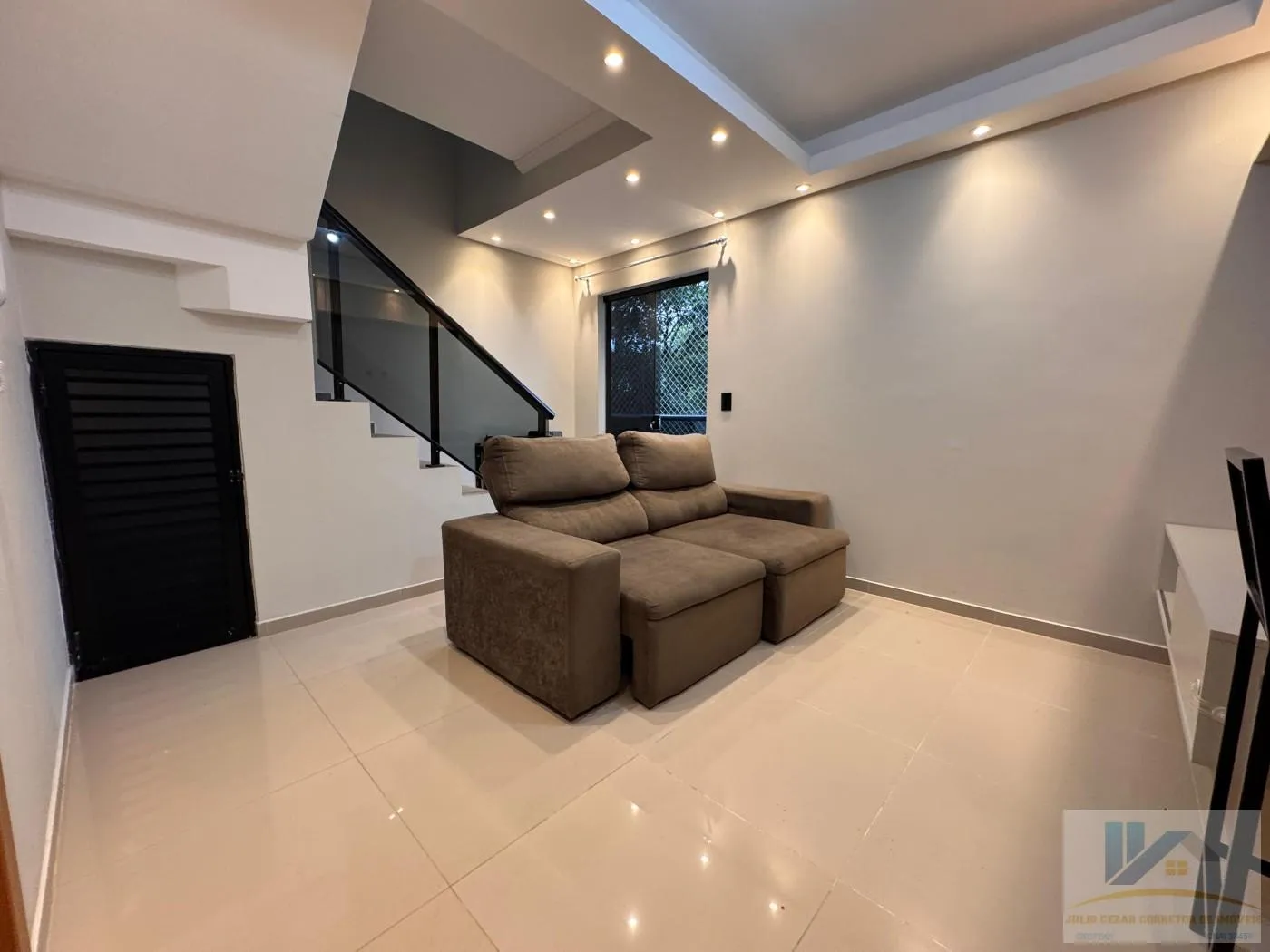 Imagem Cobertura Duplex para Venda em São José dos Pinhais, Cidade jardim, 3 dormitórios, 1 suíte, 2 banheiros, 1 vaga