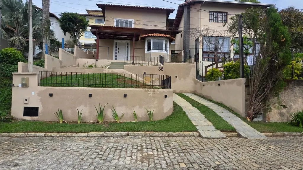 Imagem Casa em Condomínio para Venda em Teresópolis / RJ no bairro Albuquerque