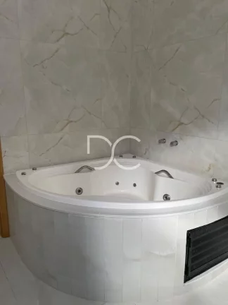 Imagem Condomínio Alphaville Nova Esplanada 3 - Venda Casa Térrea | AC 249m² | AT 465 m² | 3 Suítes | 1 Sala de TV | 5 Ban | 4Vagas | Piscina