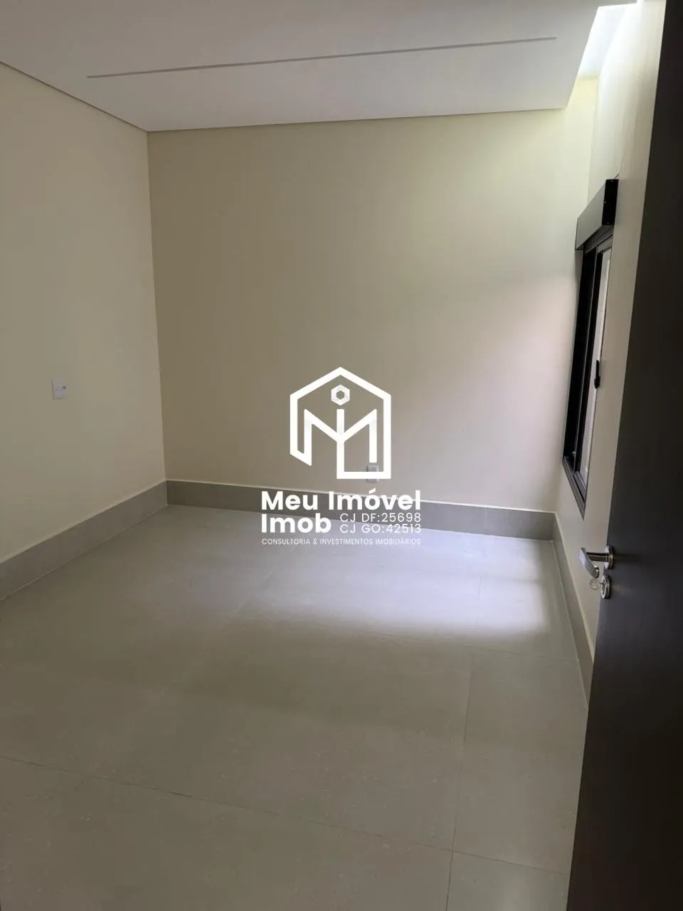 Imagem Residencial Jóquei Casa 4 Quartos 4 Suítes 330m²