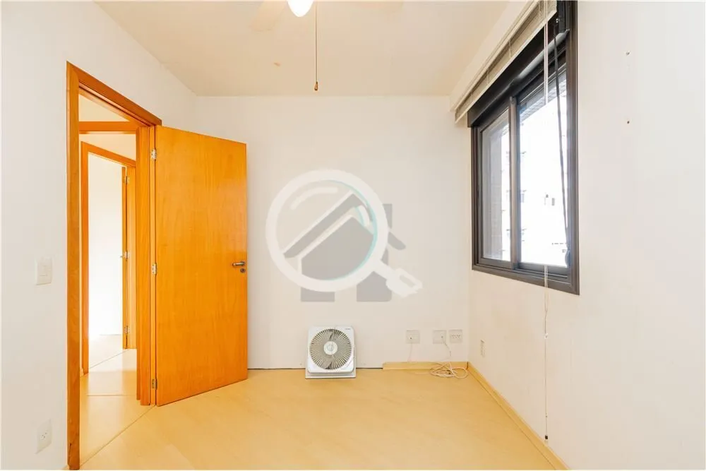 Imagem Bem-vindo a este espaçoso apartamento com uma localização privilegiada e uma variedade de comodid...