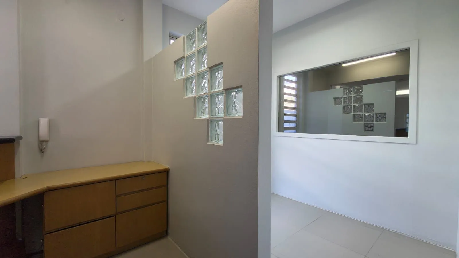 Imagem Sala comercial B. Hamb. Velho., Novo Hamburgo. 326,28 M2 privativos e 4 Vagas