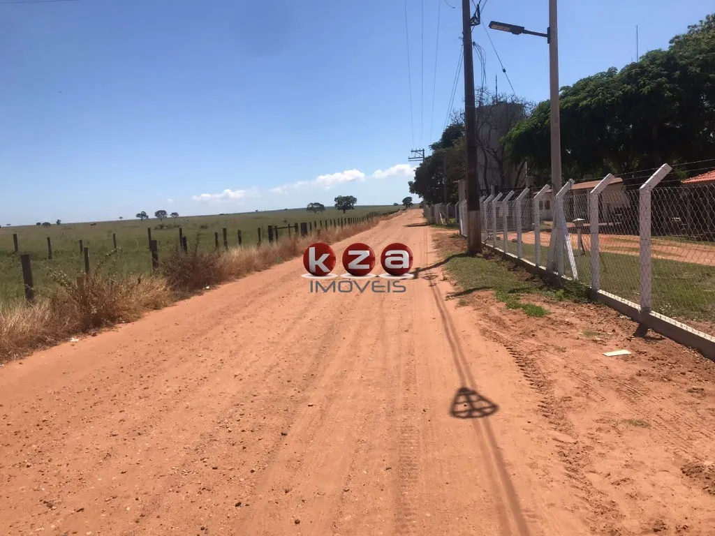 Imagem Terreno à venda no Centro de Dois Córregos-SP com 1.500m² de área! Aproveite essa oportunidade única!