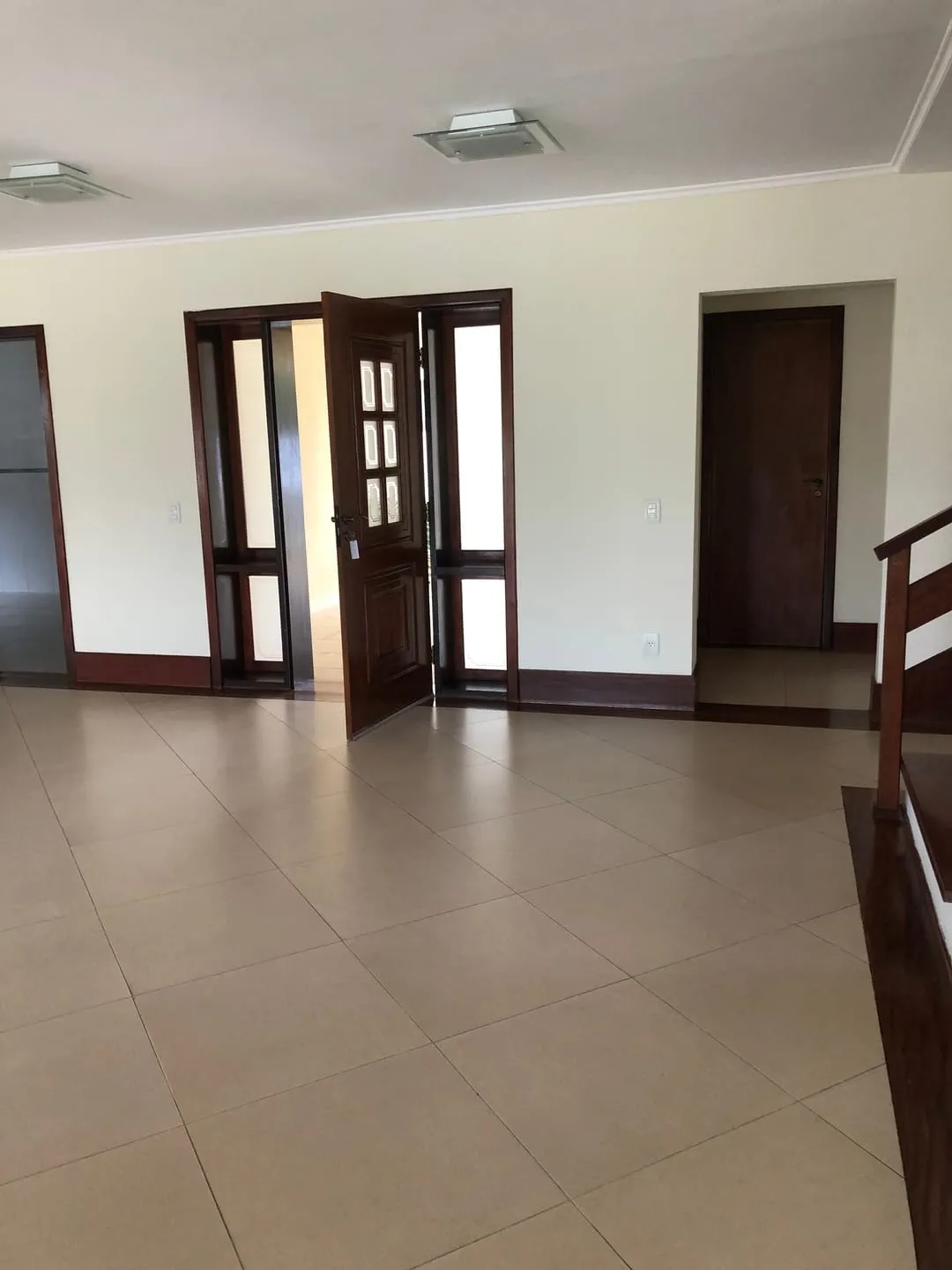 Foto do imóvel Casa à venda 3 Quartos, 3 Suites, 4 Vagas, 700M², Nossa Senhora do Perpétuo Socorro, Pindamonhangaba - SP