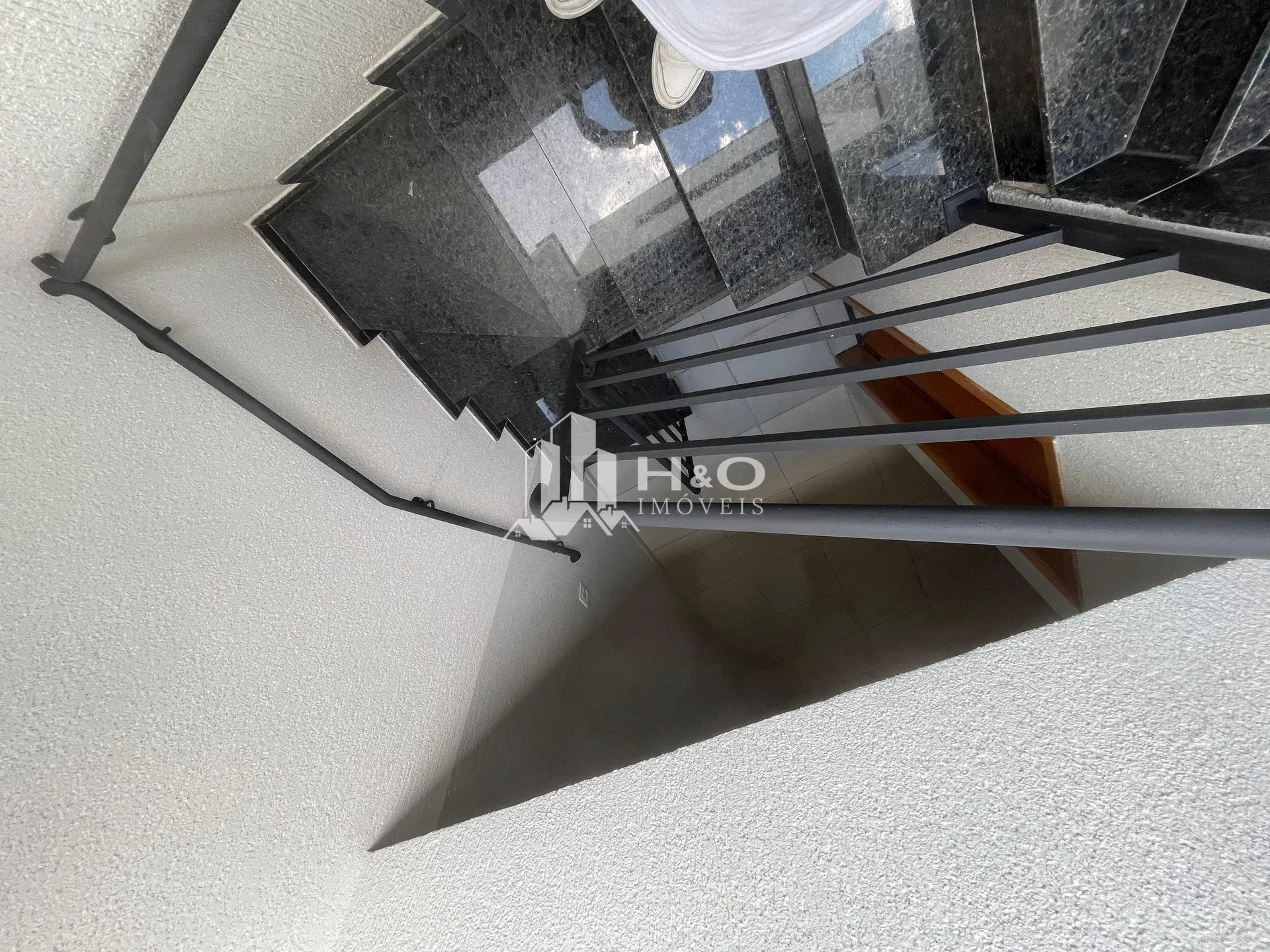 Imagem SOBRADO ALTO PADRÃO À VENDA NA VILA BUENOS AIRES - 3 SUÍTES, 3 VAGAS, FINO ACABAMENTO