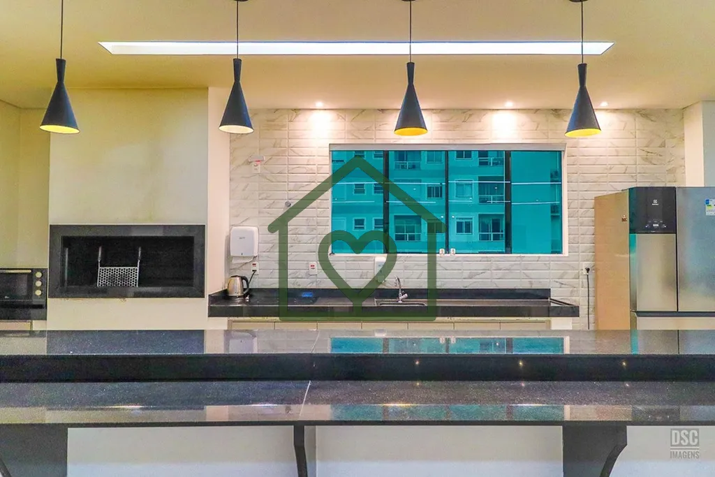 Imagem Este lindo apartamento conta com: 
 2 dormitórios (sendo 1 suíte) 
 55m² bem distribuídos 
 Saca...