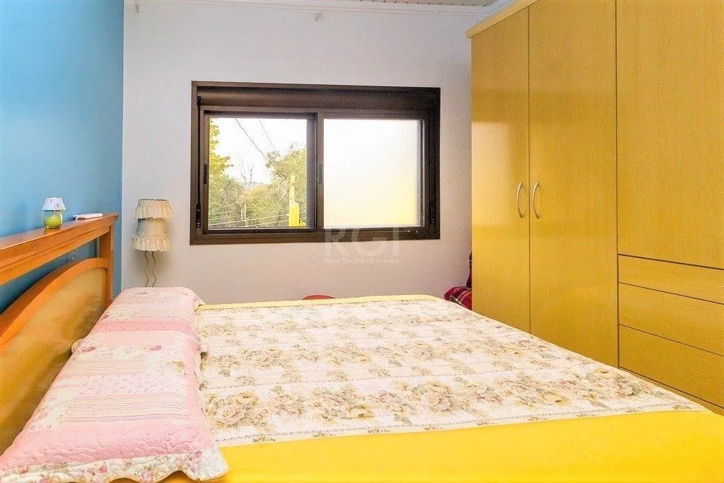 Imagem Casa para Venda - 148m², 2 dormitórios, 1 vaga - Partenon
