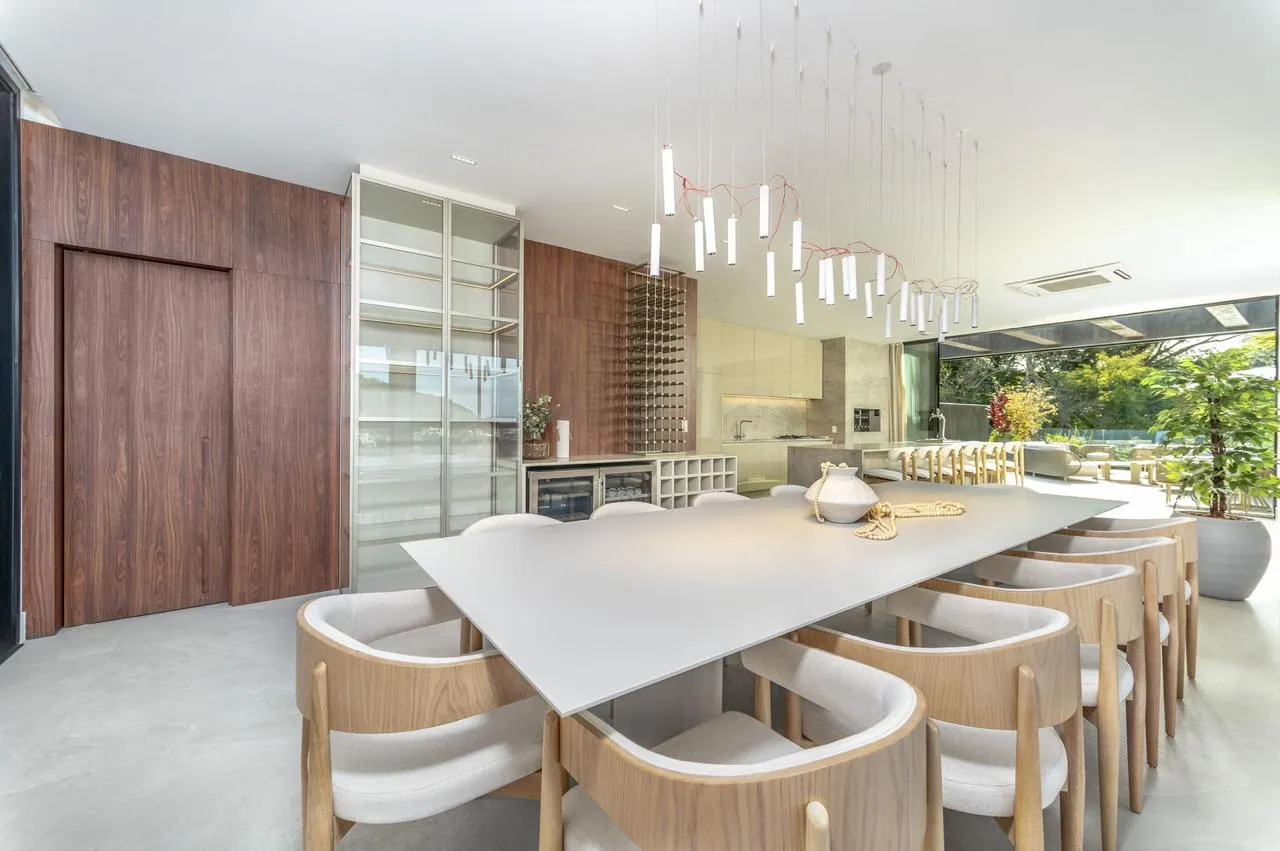 Imagem Casa à venda com 823m2 por R$ 16.800.000,00