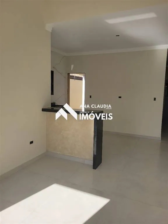 Imagem Vende-se casa lado praia na cidade de itanhaem