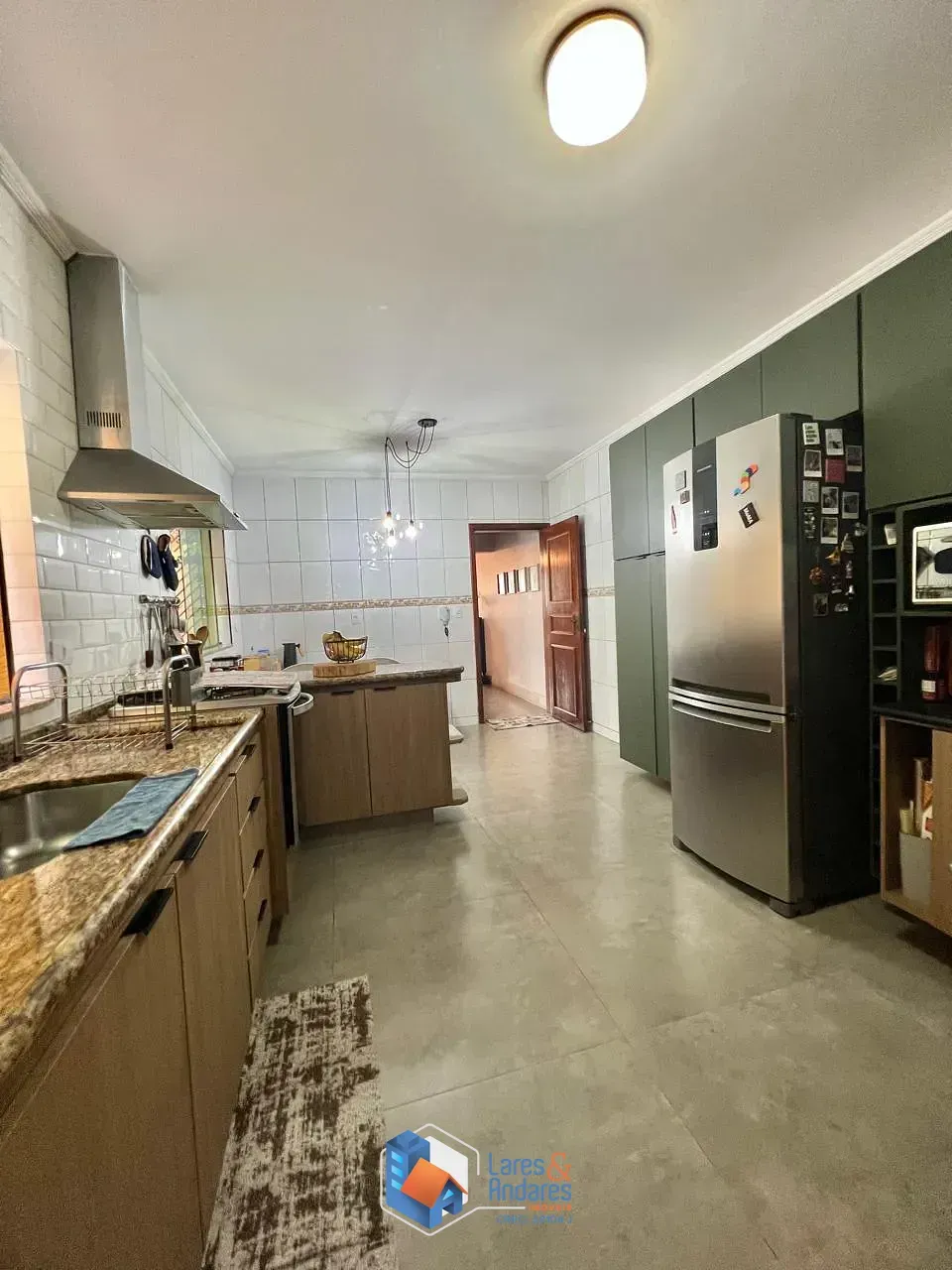 Imagem Sobrado para venda em Vila Guedes com 3 quartos, sendo 1 suíte, 164m²