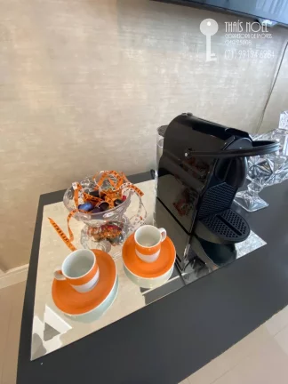 Imagem APARTAMENTO QUARTO E SALA MOBILIADO NA BARRA AO LADO DO CIRCUITO DE CARNAVAL (ACOMODA ATÉ 4 PESSOAS)