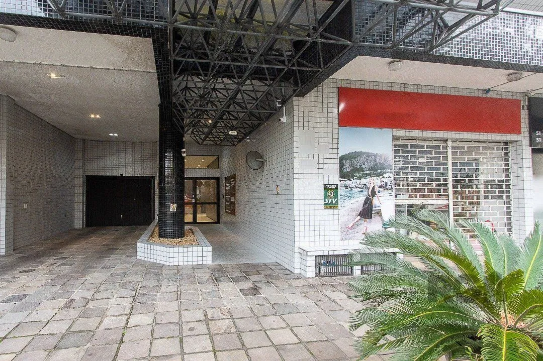 Imagem SALA COMERCIAL BAIRRO MENINO DEUS - 82m² DE ÁREA PRIVATIVA, 1 VAGA