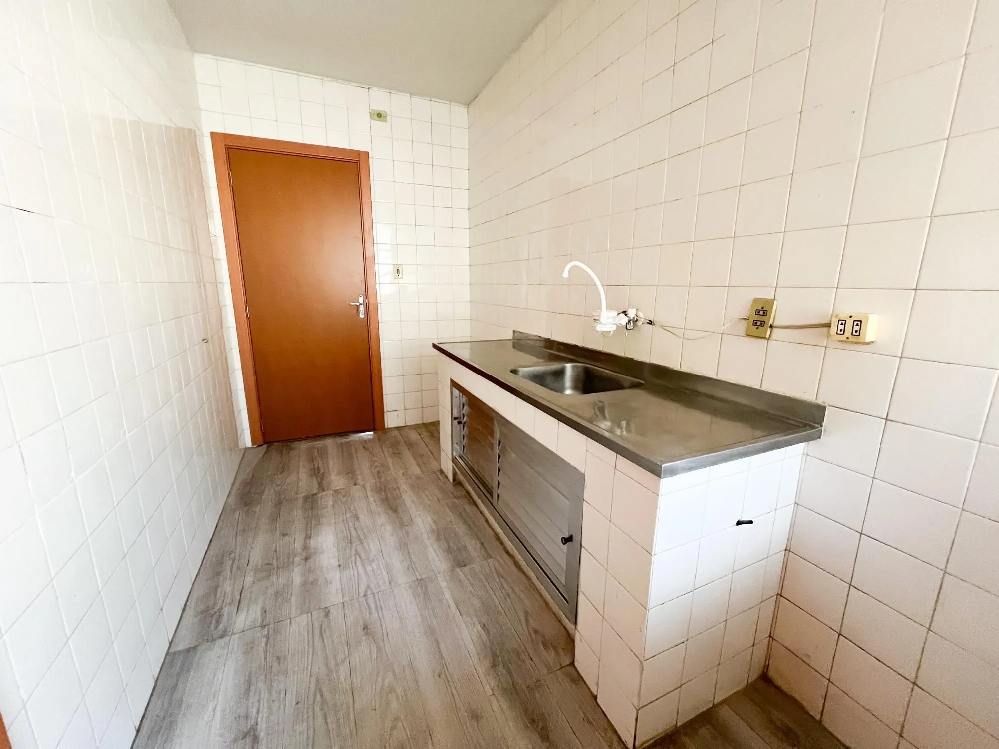 Imagem Apartamento de 3 quartos, suíte, dependência de emprega e 1 vaga de garagem