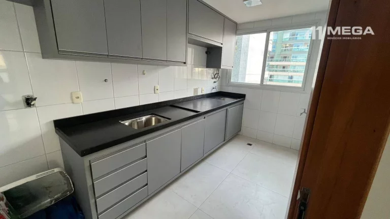 Imagem Apartamento com 2 dormitórios à venda, 80 m² por R$ 1.100.000,00 - Itapuã - Vila Velha/ES