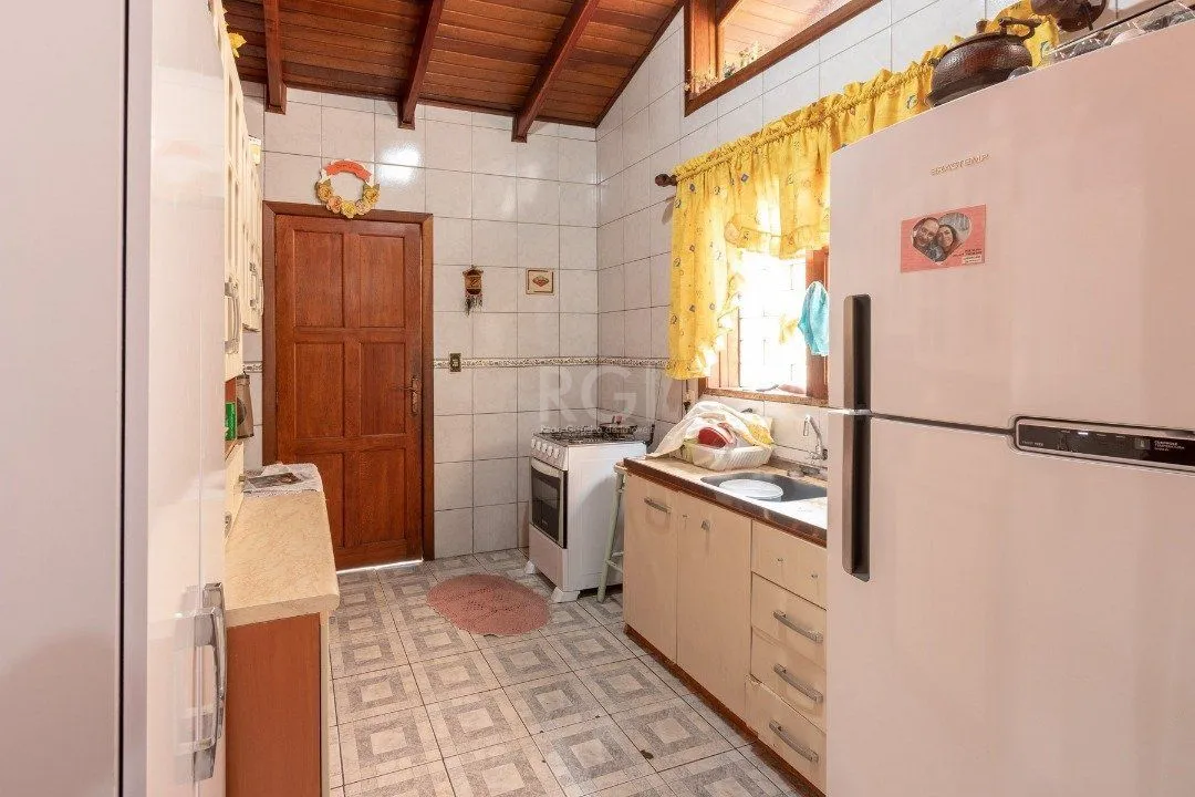 Imagem Casa para Venda - 54m², 2 dormitórios, 4 vagas - Cristal