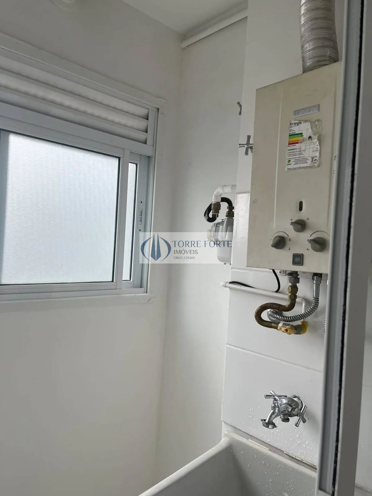 Imagem Apartamento com 2 dormitorios 1 vaga de garagem no Jardim Ibitirama.