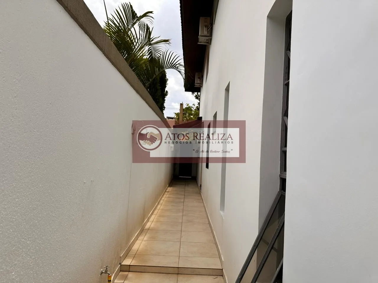 Imagem Compre residência em altíssimo Padrão próximo a marajoara.
