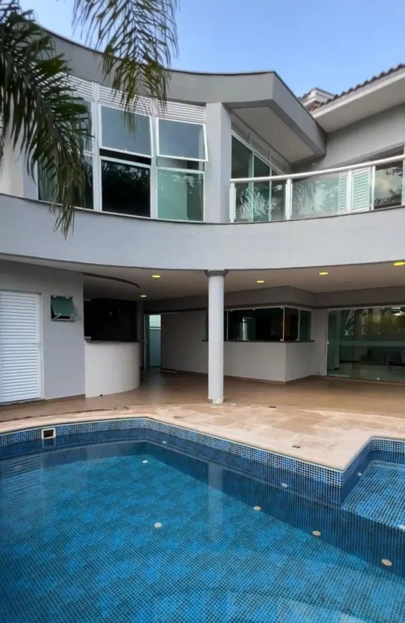 Imagem Chácara à Venda em Sarapuí - Lazer Completo e Conforto em 18.865 m²