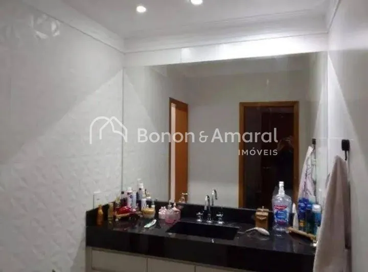 Imagem Novíssima casa à venda, com 250m² de área construída, no Jardim Santa Genebra