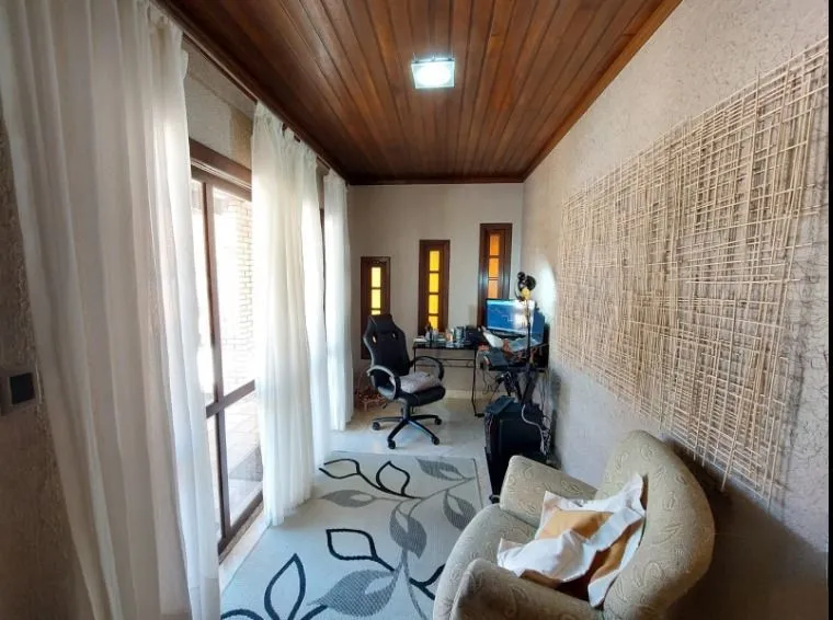 Imagem Casa para Venda - 198m², 2 dormitórios, 2 vagas - Belém Novo