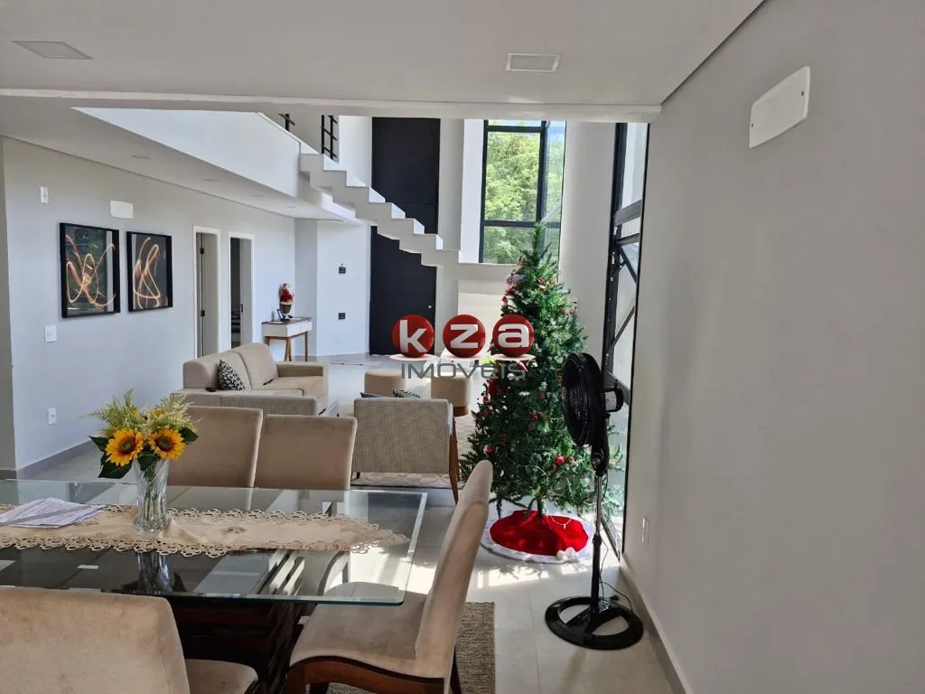 Imagem Casa Moderna e nova a venda em condomínio de alto padrão em Valinhos-SP, : 3 suítes, 4 vagas, 280m².gourmet com piscina.