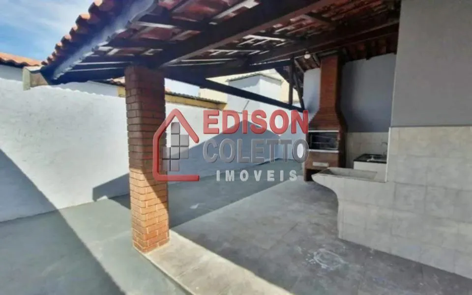 Imagem Casa à venda, 4 quartos, 3 vagas, no bairro Santa Terezinha em Piracicaba - SP!!