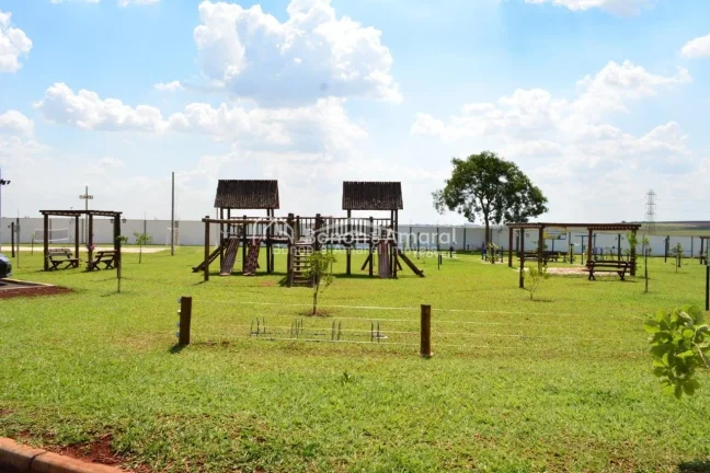 Imagem Terreno a venda no Condomínio Terras do Cancioneiro, Paulínia/SP.