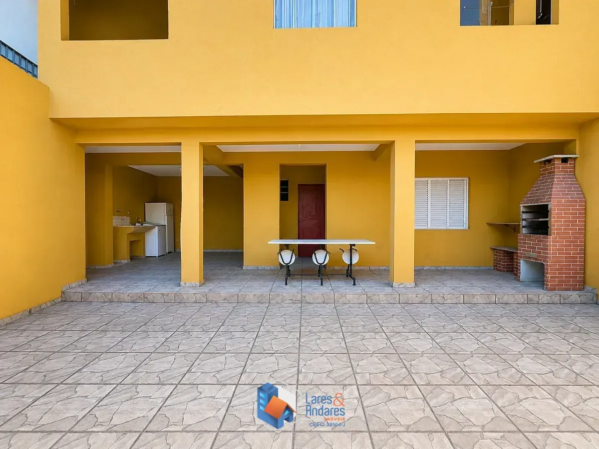 Imagem Casa para venda em Jardim Shangrilá (Zona Norte) com 3 quartos, 250m²