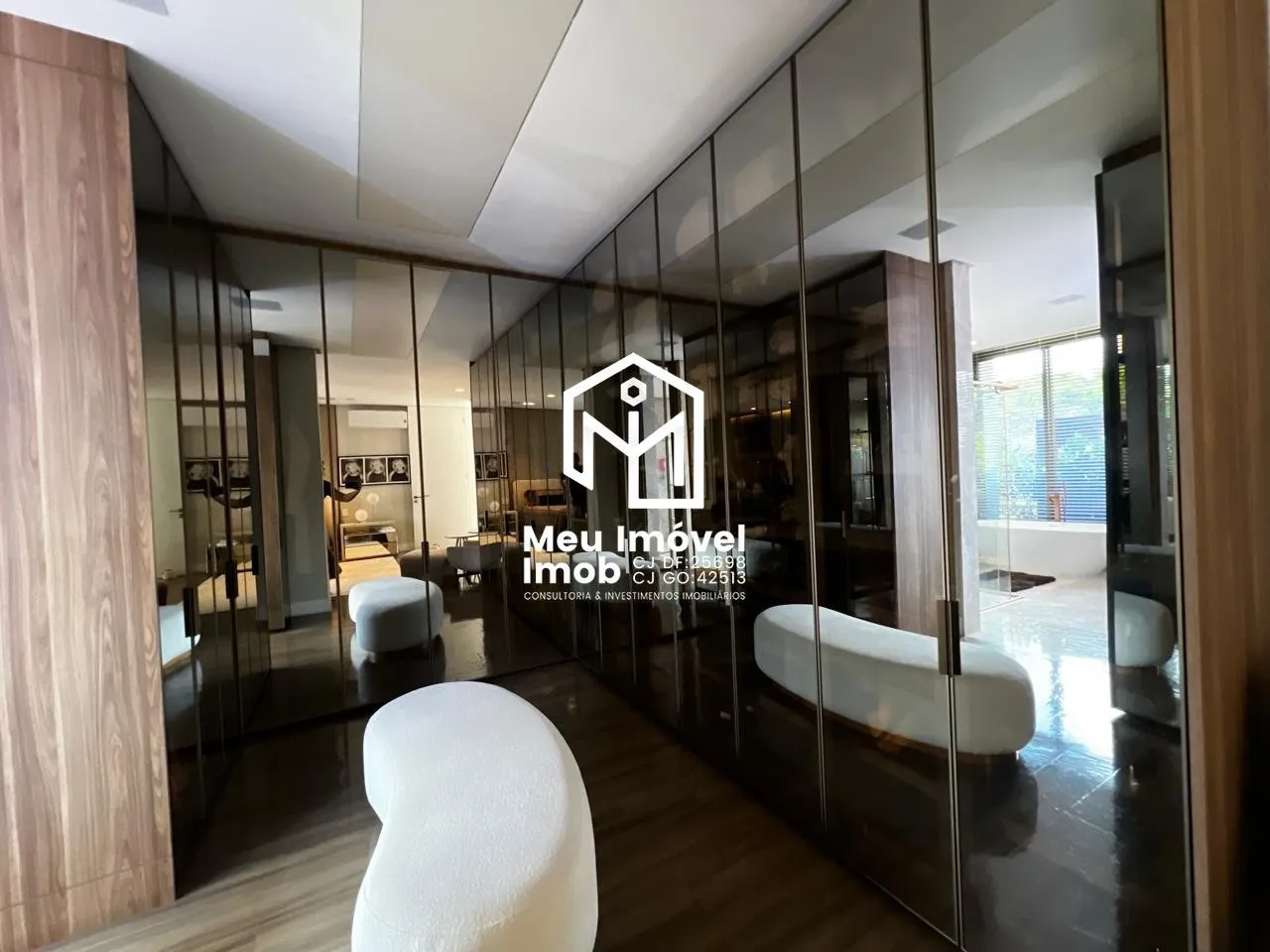 Imagem Casa 4 Quartos 4 Suítes 7 Vagas 860m² Mobiliado Park Way/DF