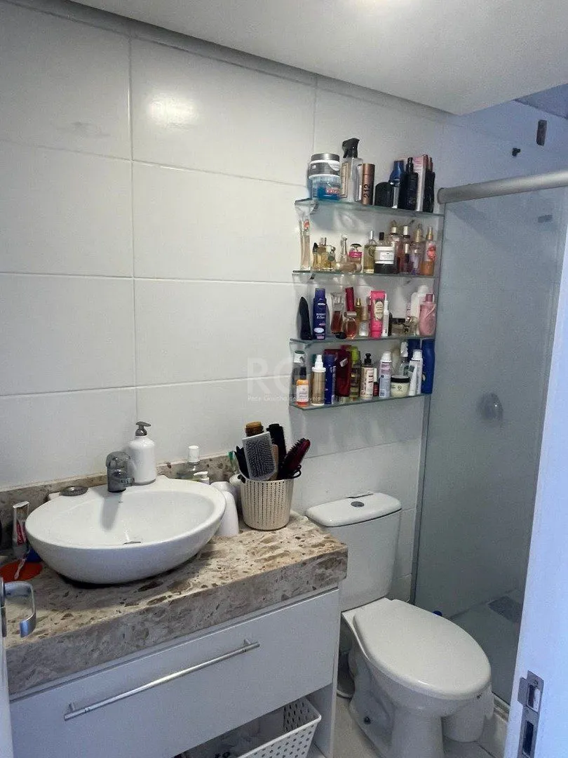 Imagem Sobrado para Venda - 132.69m², 2 dormitórios, sendo 1 suites, 1 vaga - Hípica