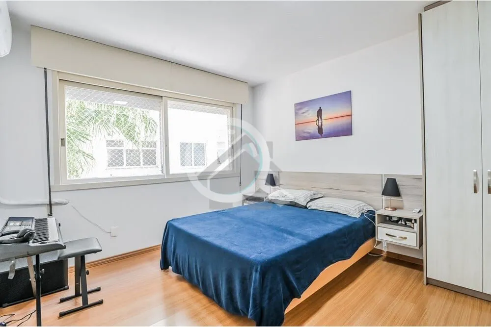 Imagem Amplo Apartamento no Menino Deus ? Com excelente iluminação natural. Espaço e conforto: Com 101 m...