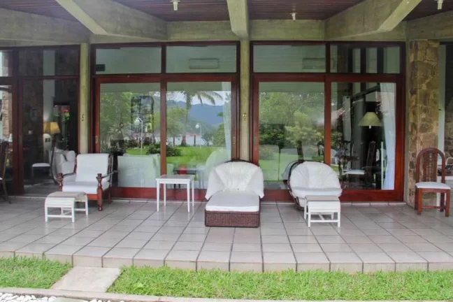 Imagem Casa maravilhosa pé na areia , está para locação e venda