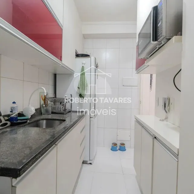 Imagem Apartamento com 2 dormitórios - Ed Central Park - 51m2 com varanda e 1 vaga.