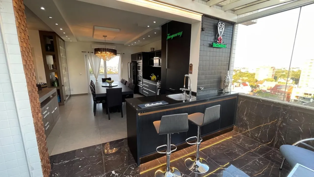 Imagem Cobertura mobiliada com piscina e vista 360° no Jardim Planalto - POA