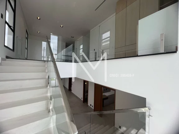 Imagem Casa Alto Padrão para venda 4 Suítes 1 Master 367m² - Bairro Urbanova