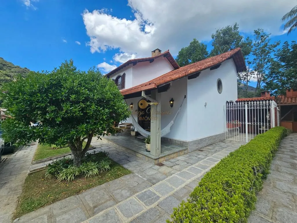 Imagem Casa em Condomínio para Venda em Teresópolis / RJ no bairro Várzea