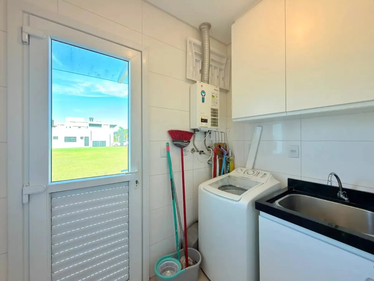 Imagem CASA EM CONDOMÍNIO À VENDA
