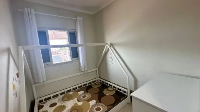 Imagem Excelente casa no Jardim real com 3 dormitórios 2 vagas!!!