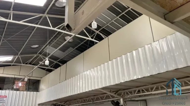 Imagem Barracão e Loja em 02 terrenos com 999m², próximo a concessionaria Servopa, no Rebouças em Curitiba PR