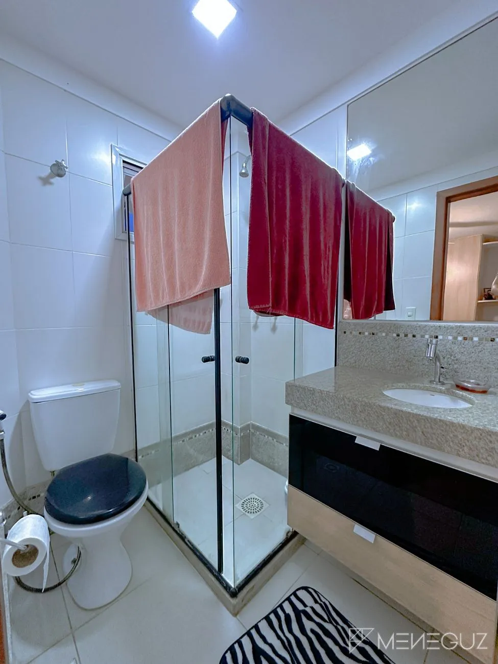 Imagem Apartamento 4 Quartos de frente para o mar com área externa!