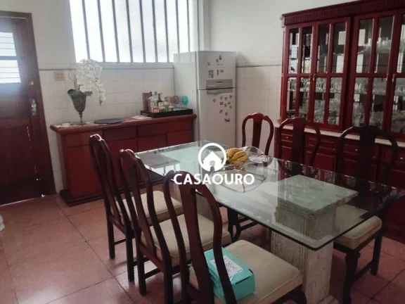 Imagem Casa com 4 quartos à venda, 245 m² - Santo Antônio - Belo Horizonte/MG