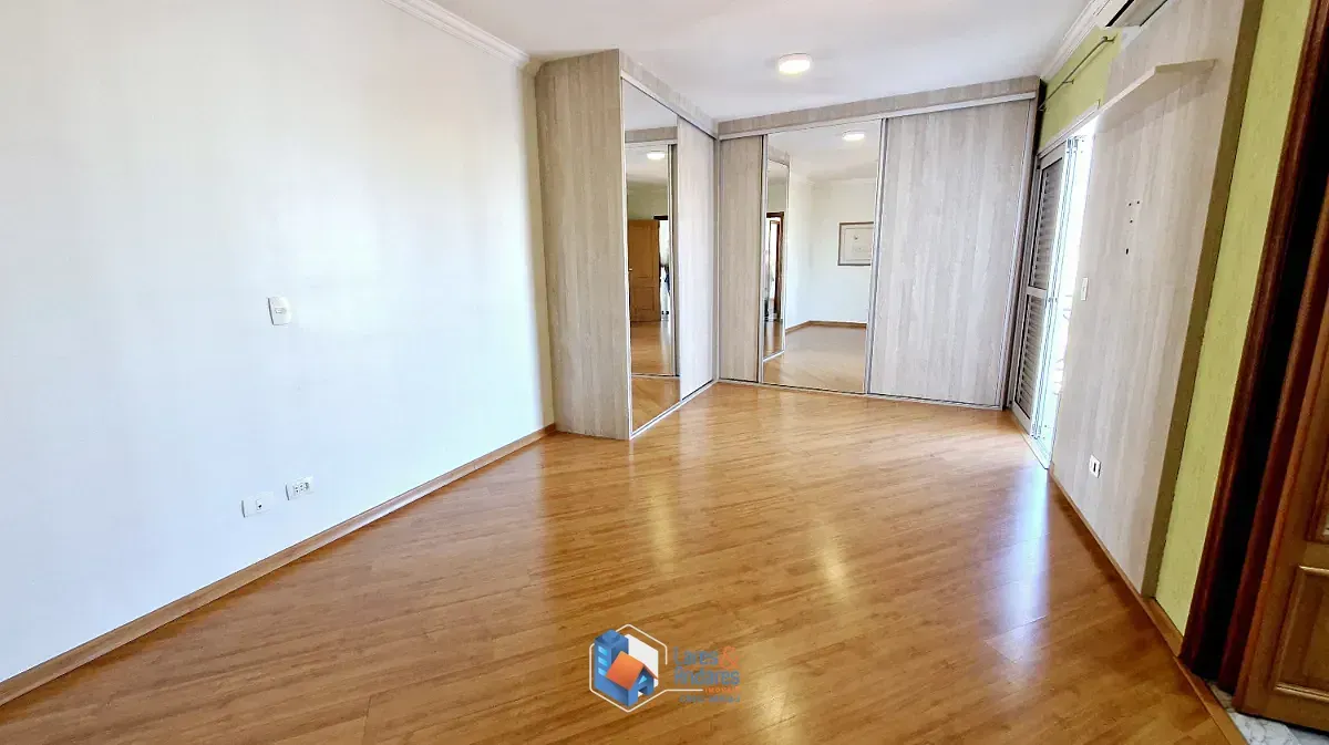 Imagem Sobrado para venda em Vila Maria com 3 quartos, sendo 1 suíte, 223m²