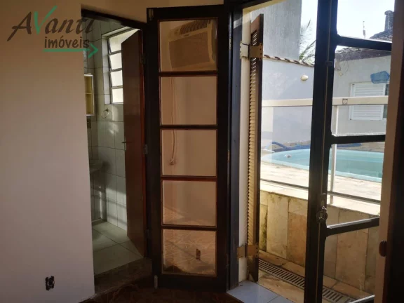 Imagem Casa à venda no bairro Guaiúba em Guarujá/SP