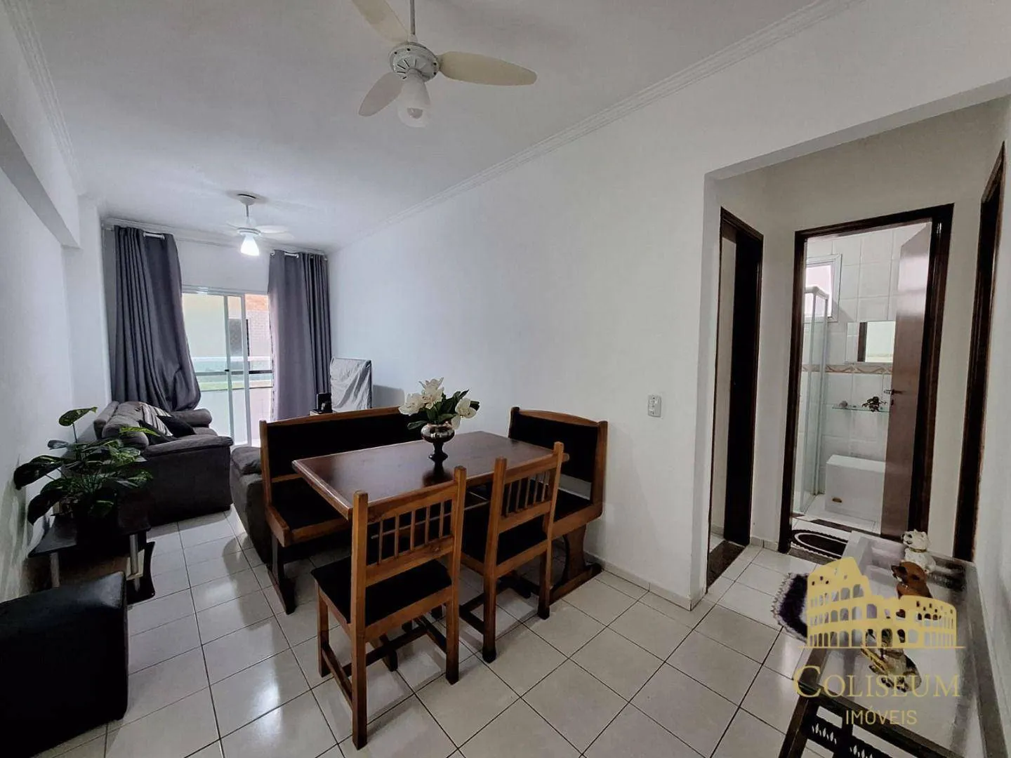 Foto do imóvel Apartamento com 2 dormitórios à venda, 69 m² por R$ 422.000,00 - Vila Assunção - Praia Grande/SP