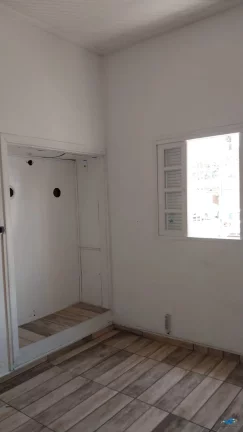 Imagem OPORTUNIDADE! Imóvel de esquina no Centro (1 quarteirão da Cadeia Velha e da Igreja Matriz)